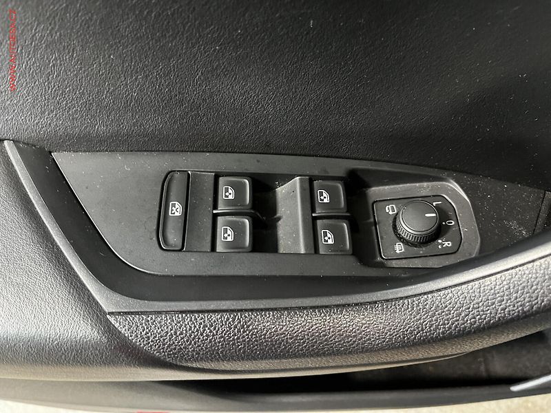 Škoda Kodiaq (2017) 2.0 TDi, Ambition, DSG, LED - fotka 12 z 17
