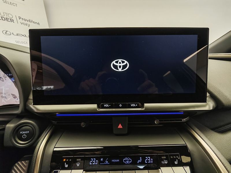 Toyota C-HR 2.0 Hybrid 4x2 Executive - fotka 37 z 48