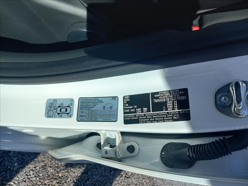 Hyundai i30 1,0 T-GDI MT SMART - fotka 17 z 20