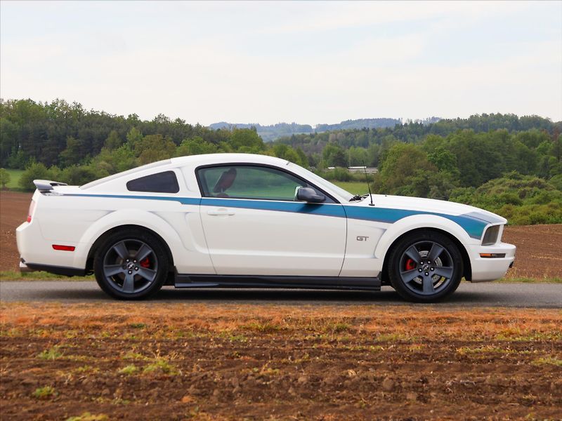 Ford Mustang 4,6 GT 224kW Racing USA - fotka 8 z 29