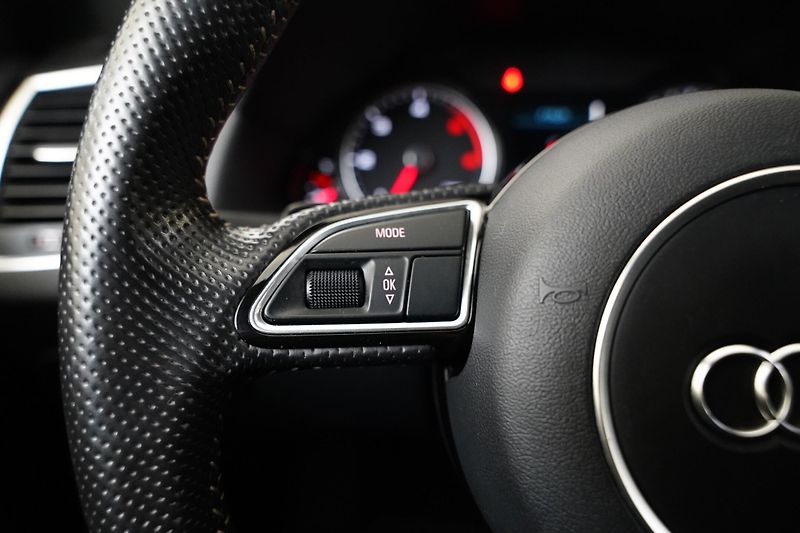 Audi Q5 - fotka 17 z 29