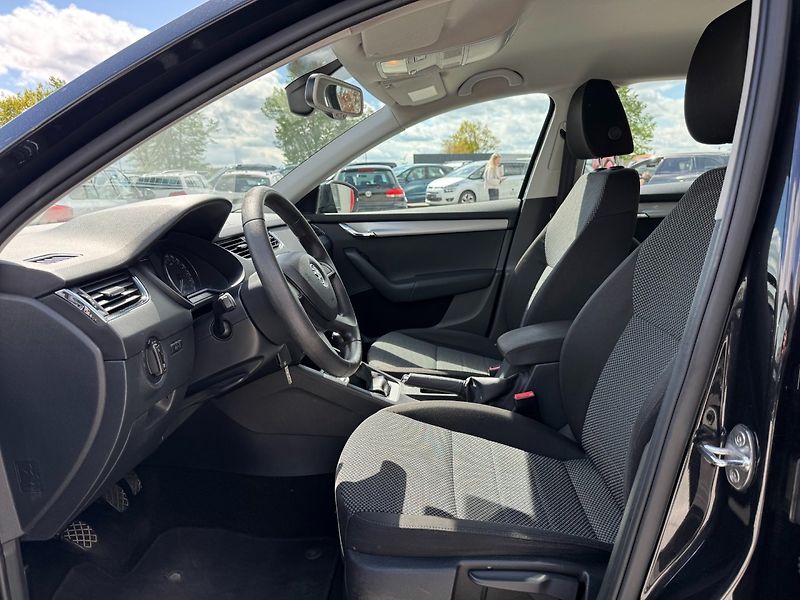 Škoda Octavia (2014) Ambition 1.6 TDI 77kW - fotka 10 z 31