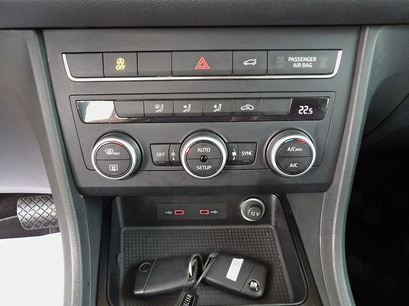 Seat Ateca 1.5TSI DSG Virtual LED Kamera - fotka 15 z 34