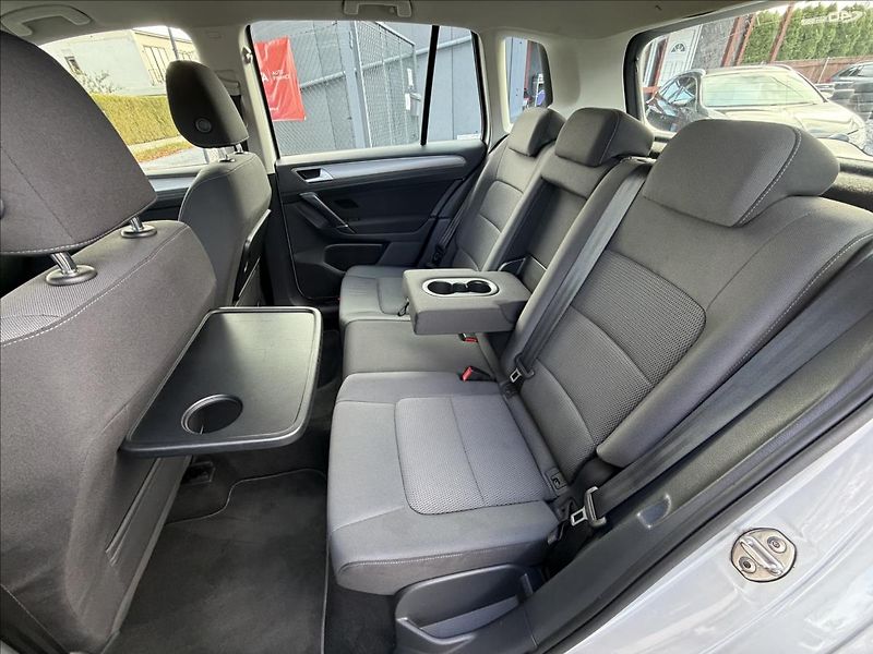 Volkswagen Golf Sportsvan 1,6 TDi 81kW  Serviska,Navigac - fotka 31 z 49