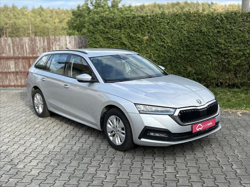 Škoda Octavia 2,0 TDi EXECUTIVE DSG LED ACC - fotka 7 z 31