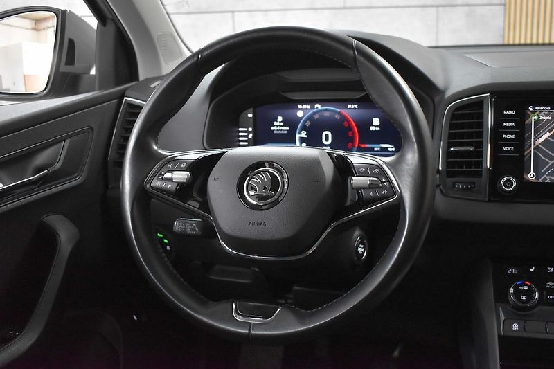Škoda Karoq 2.0TDI*REZERVACE* - fotka 17 z 44