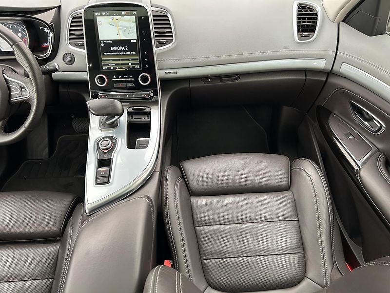 Renault Espace 1.6 dCi INITIALE PARIS - fotka 24 z 30