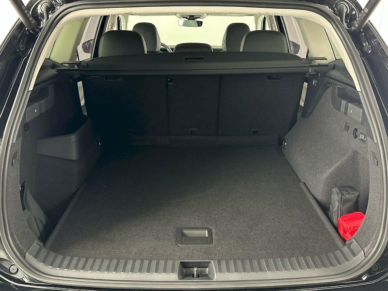 Volkswagen Tayron (2025) Elegance 2.0 TSI 150kW 4Motion - fotka 39 z 43