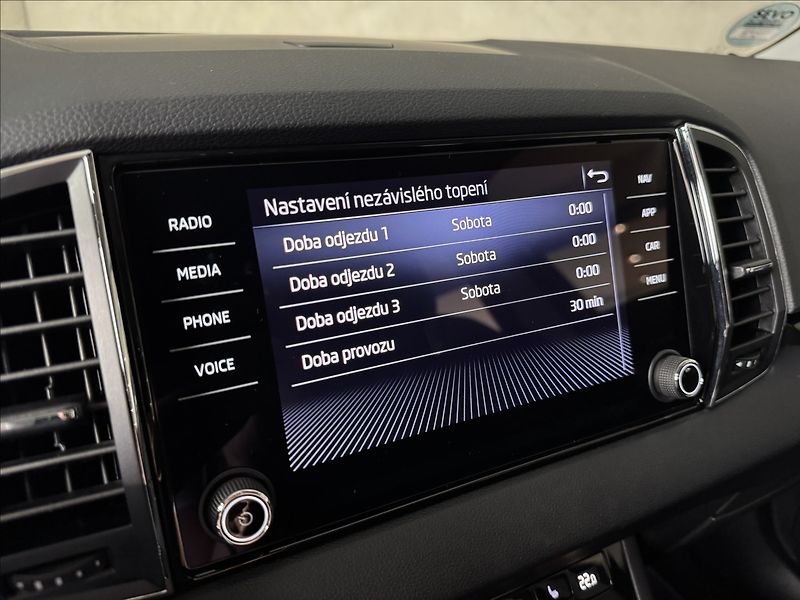 Škoda Karoq 1,5 TSi  DSG Style LED Kamera - fotka 41 z 46
