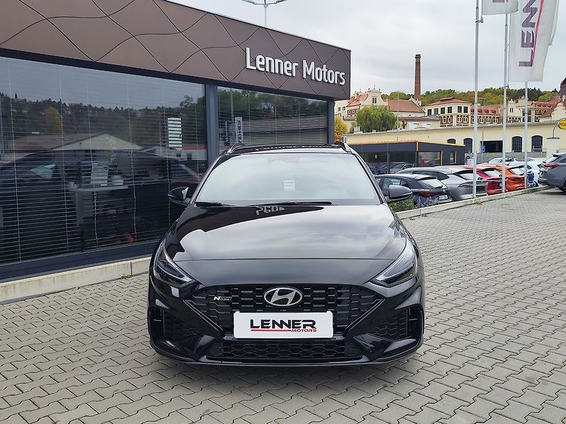 Hyundai i30 1.5 T-GDI/103kW N-Line DCT - fotka 2 z 34