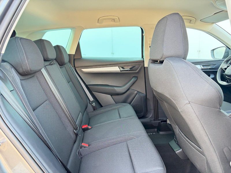 Škoda Karoq (2025) DSG 1.5 TSI / 110kW / SELECTIO - fotka 9 z 32