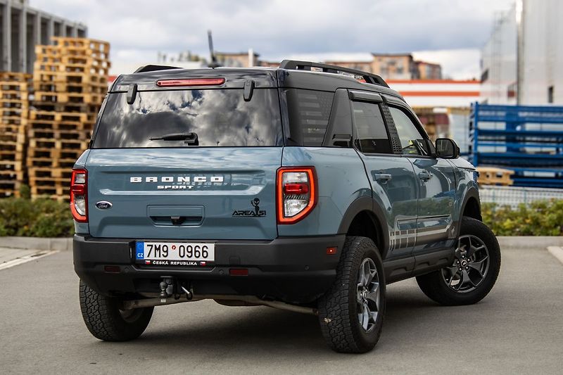 Ford Bronco - fotka 4 z 46