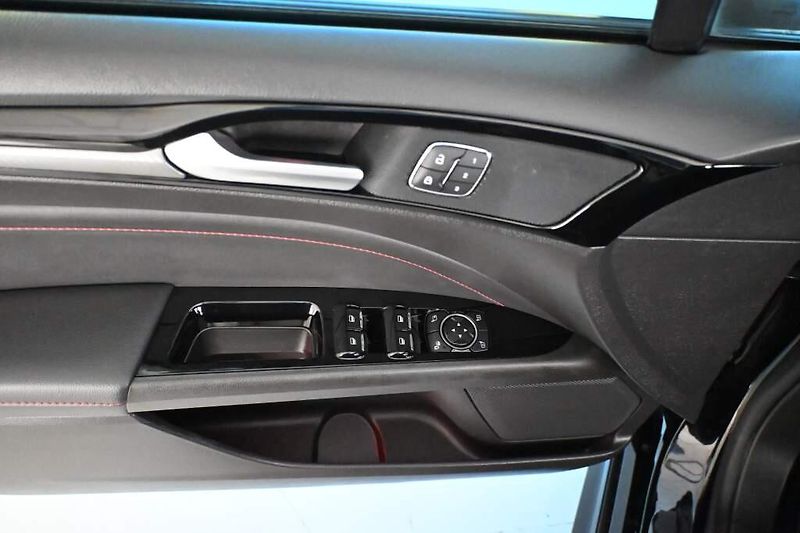 Ford Mondeo (2021) 2.0 ST-LINE LED ACC SONY ECOBL - fotka 15 z 40