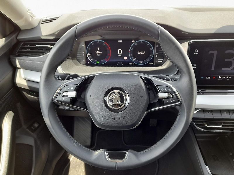 Škoda Octavia Combi Style Navi 2.0 TDI 110kW - fotka 16 z 20