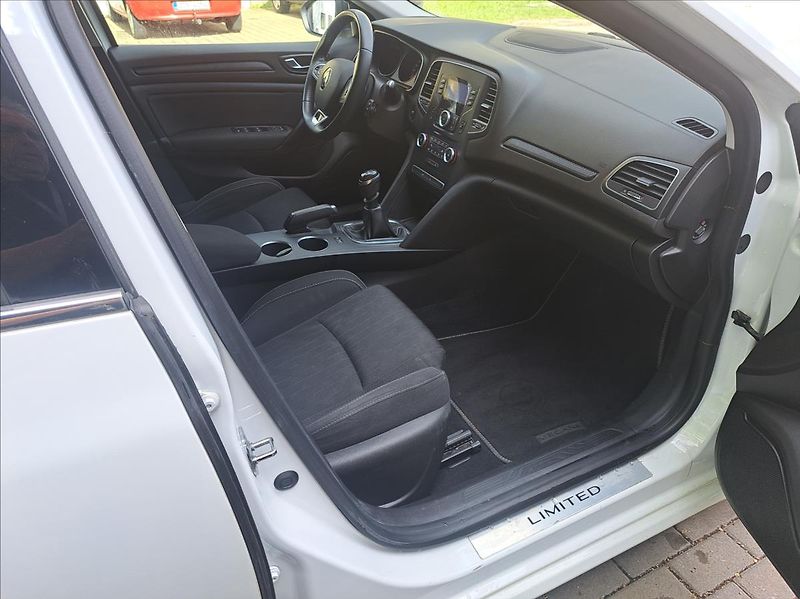Renault Mégane 1,5 dCi Grandtour - fotka 39 z 41