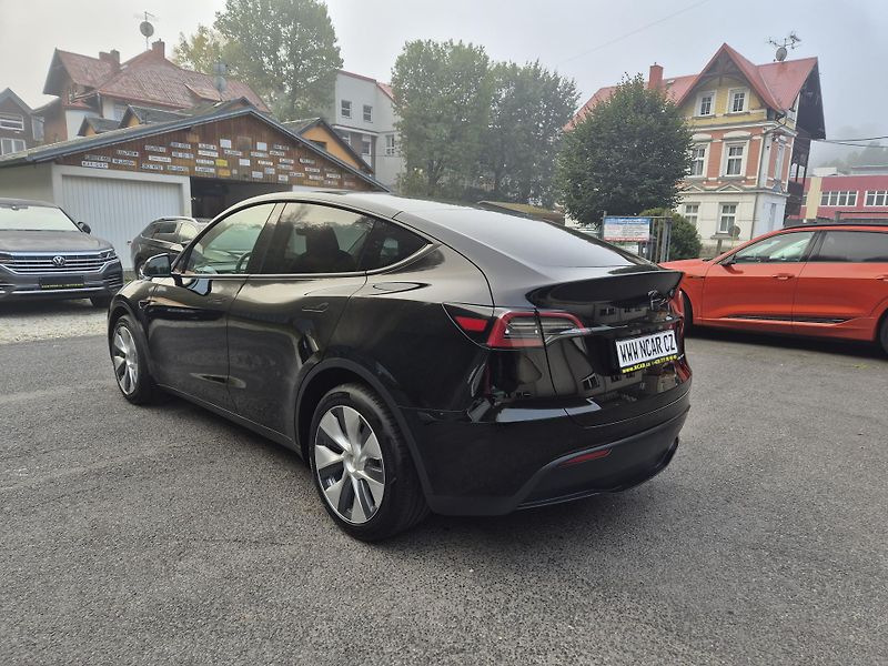 Tesla Model Y LONG RANGE DUAL MOTOR TZ 93,6% - fotka 4 z 48