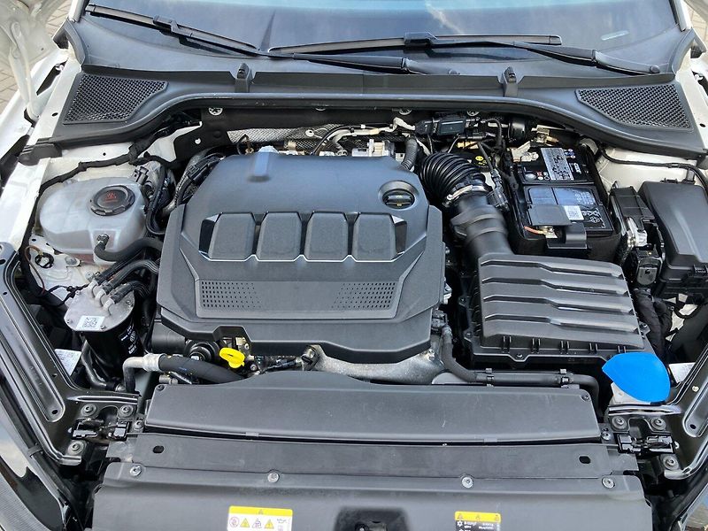 Škoda Octavia (2021) 2.0TDI AMBITION NAJ.53TKM - fotka 27 z 28