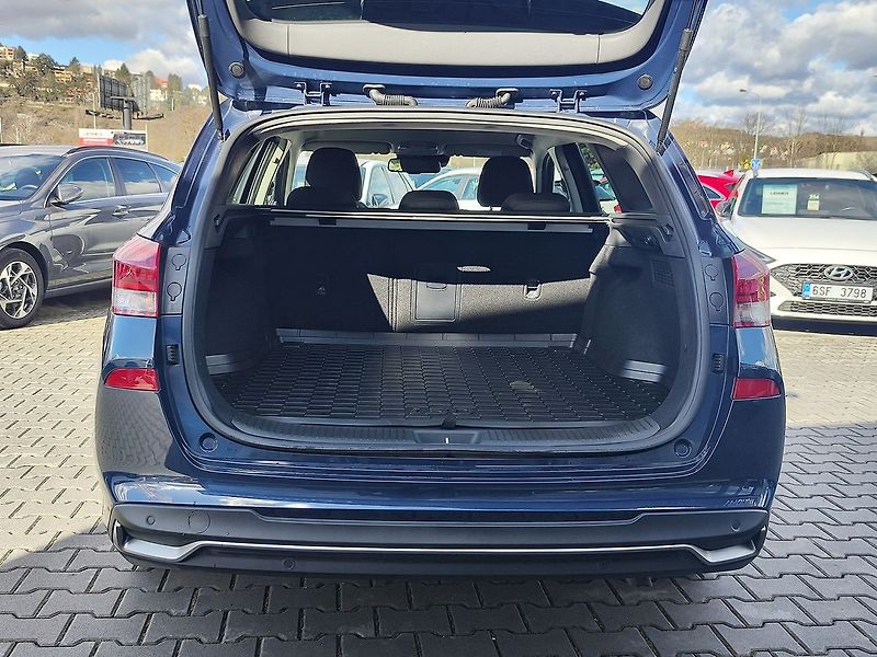 Hyundai i30 1.5 T-GDI/103kW Style DCT - fotka 9 z 31