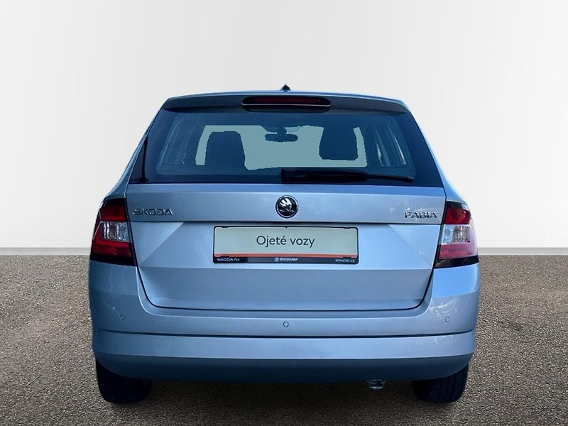 Škoda Fabia Style - fotka 17 z 23