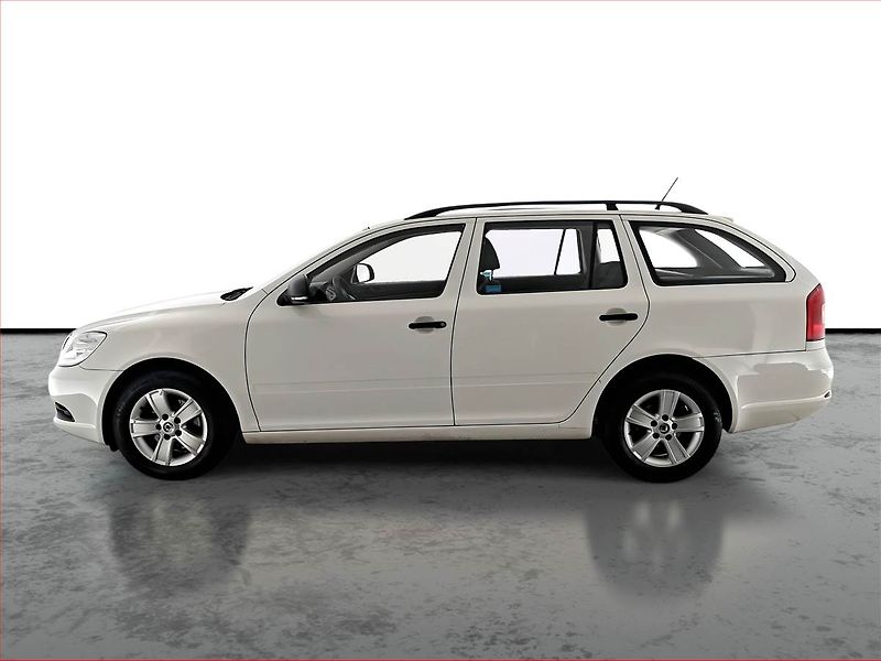 Škoda Octavia (2012) 1.6 TDI, po STK, jezdí skvěle - fotka 3 z 14