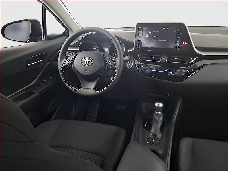 Toyota C-HR (2023) 1.8 Hybrid - fotka 7 z 21
