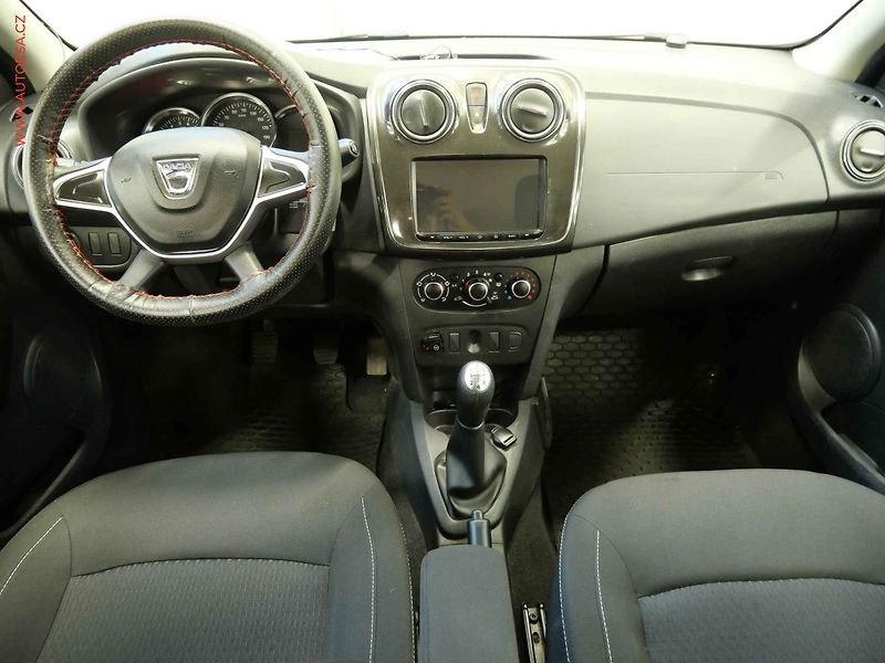 Dacia Sandero (2019) 1.0i, 2.maj,ČR, AC, tažné - fotka 8 z 17