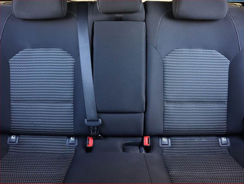 Kia Ceed (2025) 1.5 T-GDI - fotka 10 z 22