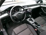 Volkswagen Passat Variant (2018) 1,5TSI AC NAVI ACC BT - náhled 32