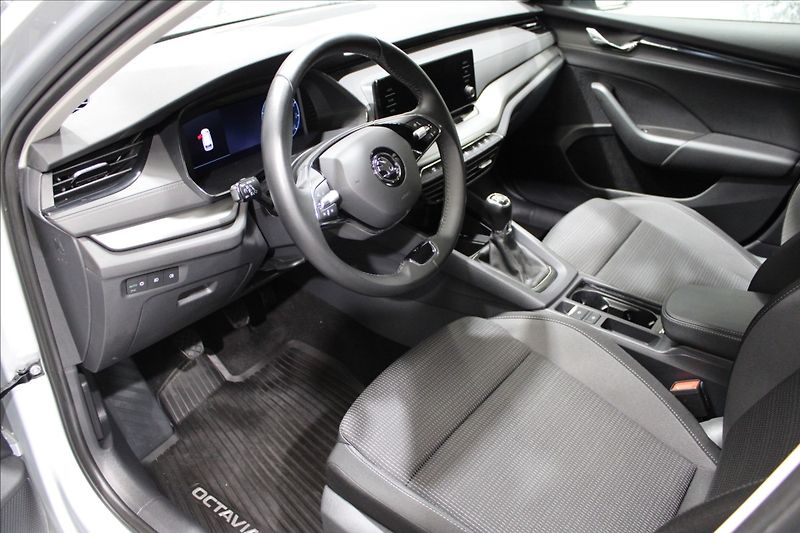 Škoda Octavia 2,0 TDI Ambition 1.majitel CZ - fotka 9 z 32