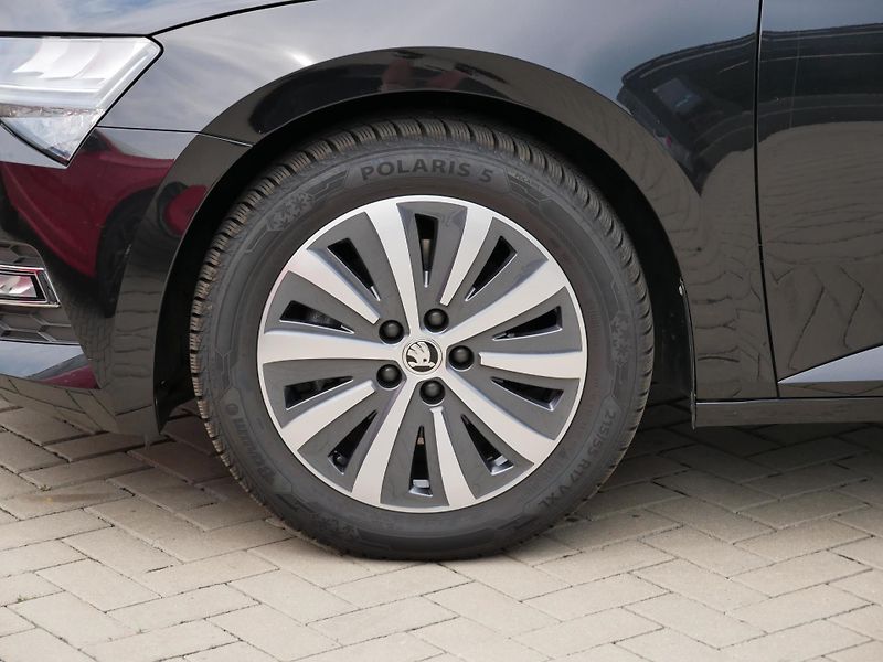 Škoda Superb - fotka 25 z 25