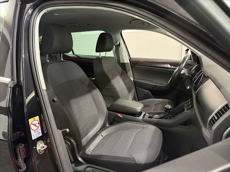 Škoda Kodiaq 2,0   TDI 110KW DSG PO SERVISU - fotka 25 z 32