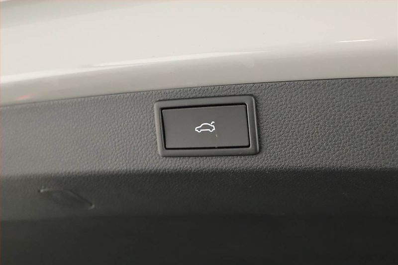 Škoda Karoq (2025) 1.5 TSI - fotka 19 z 19