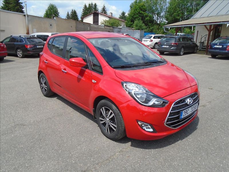 Hyundai ix20 1,6 - fotka 6 z 24