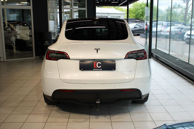 Tesla Model Y Long Range Dual Motor AWD Tažn - fotka 5 z 26