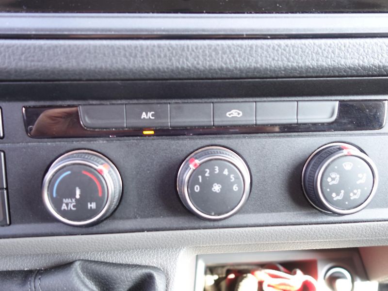 Volkswagen Crafter (2024) 2,0TDI MAXI Long,chladící vest - fotka 22 z 27