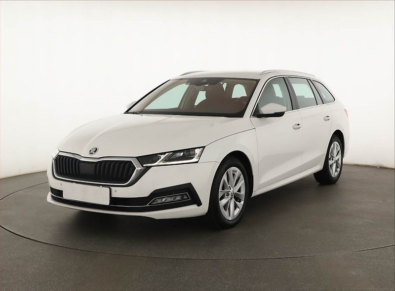 Škoda Octavia (2021) Style 2.0 TDI, ČR,1.maj - fotka 2 z 18