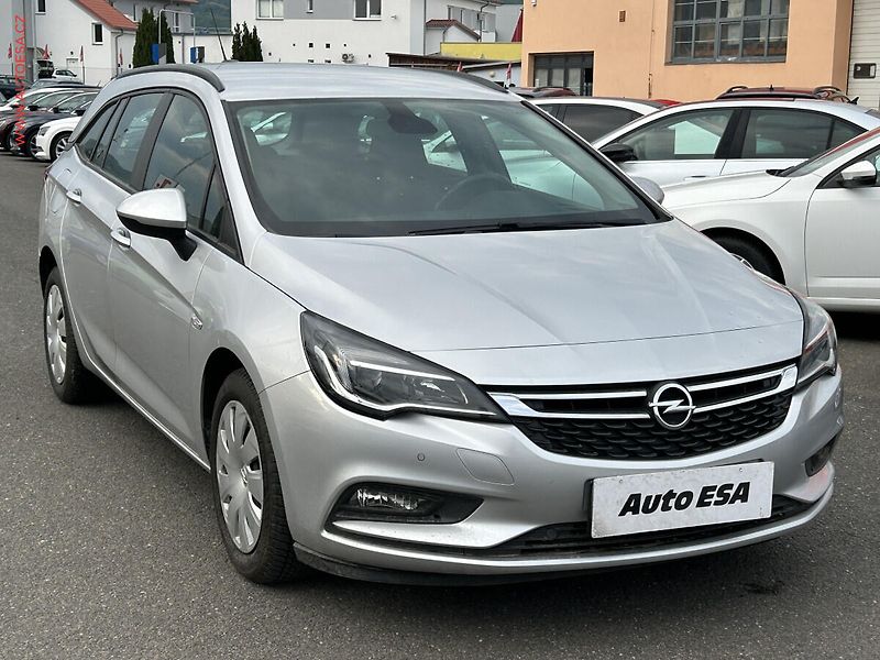 Opel Astra (2017) 1.6CDTI, ČR, servis.kniha - fotografie inzerátu