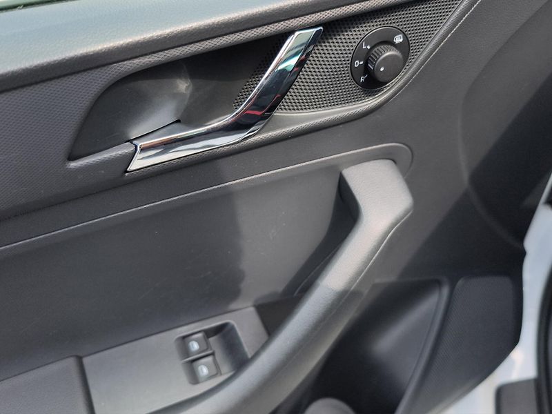 Škoda Rapid (2015) MONTE CARLO 1.2 TSI 77kW, ČR - fotka 13 z 23