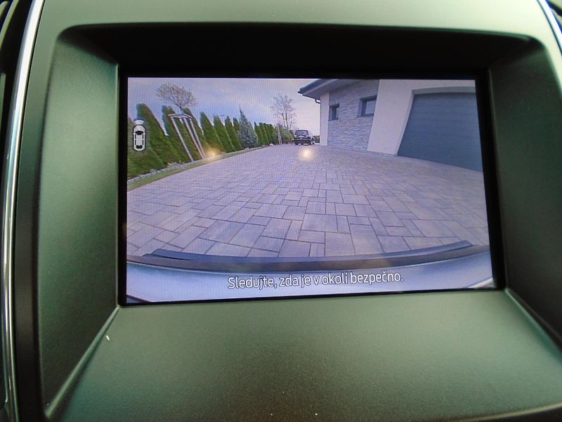 Ford Edge 2,0EcoBlue 175kW 8AT Vignale - fotka 25 z 45
