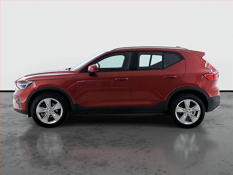 Volvo XC40 (2023) T2 - fotka 3 z 21