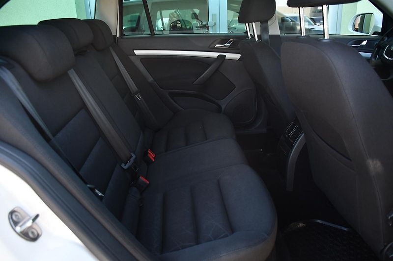 Škoda Octavia 1.8TSi 112kW 4X4 TAŽNÉ - fotka 21 z 35