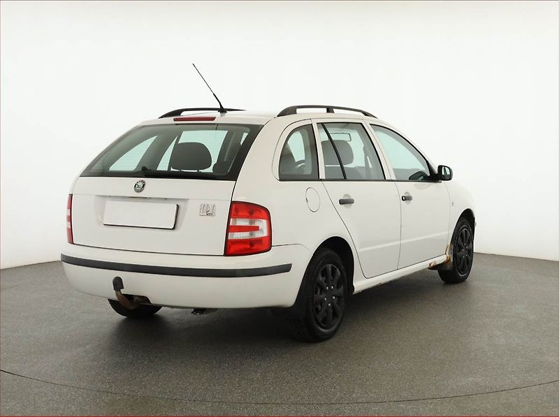 Škoda Fabia (2004) 1.2 12V, Serv.kniha - fotka 5 z 13