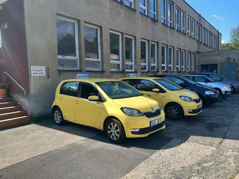 Majitel autoškoly Koruna Radek Císař.