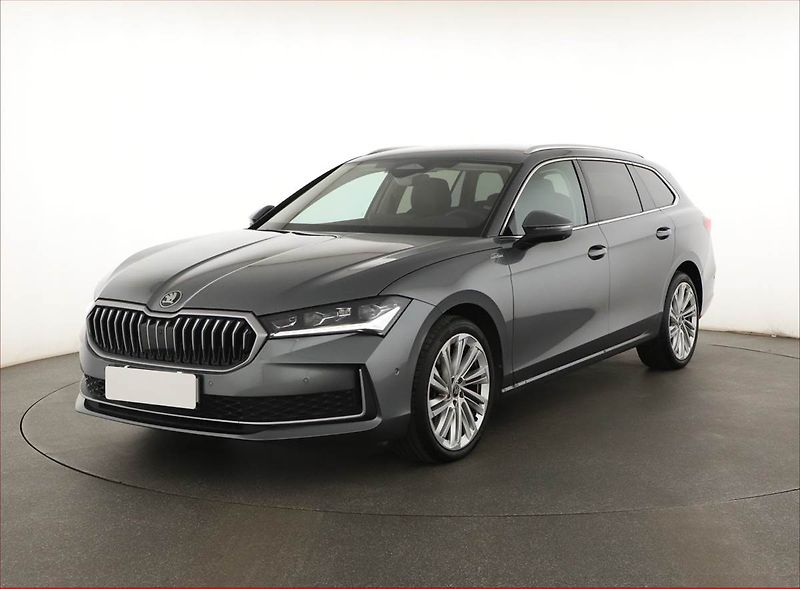 Škoda Superb (2025) 2.0 TDI, Laurin&Klement - fotka 2 z 19