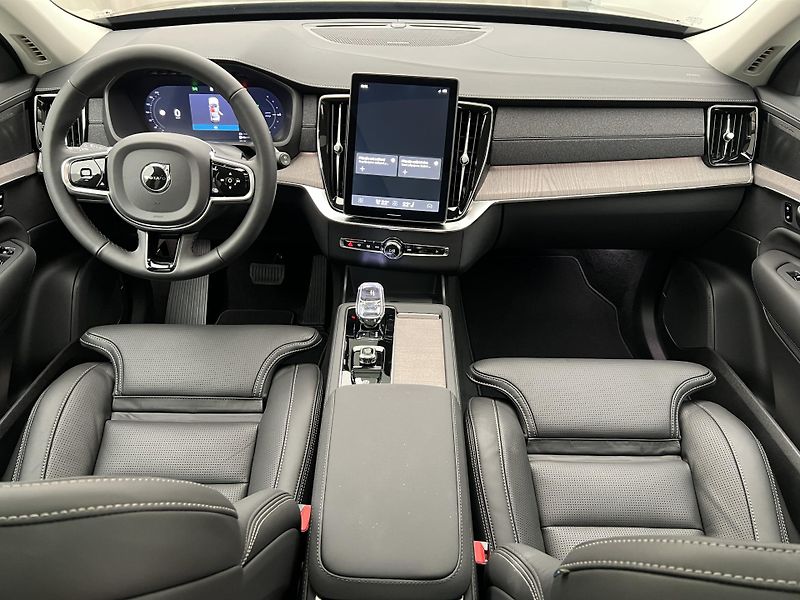 Volvo XC90 (2026) T8 AWD PLUS BRIGHT - fotka 2 z 45