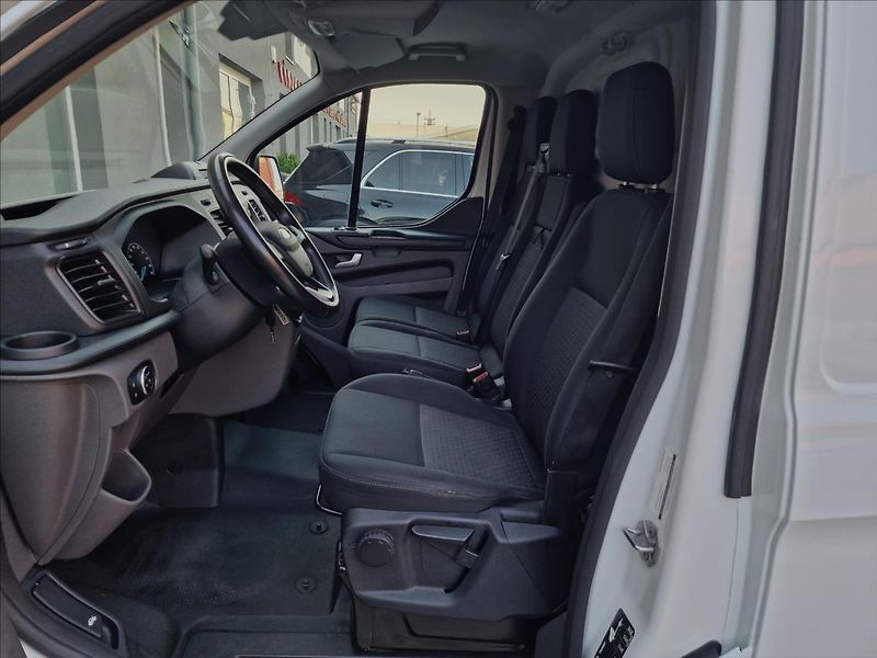 Ford Transit Custom 2.0TDCi Trend L1,ČR,1.Majitel - fotka 20 z 45