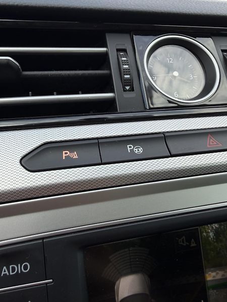 Volkswagen Passat (2015) 1. Majitel, Dovoz, Tažné - fotka 18 z 25