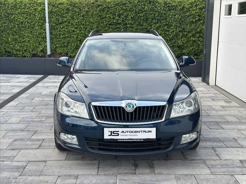 Škoda Octavia 1,8 TSI 152PS  II FL Family - fotografie inzerátu