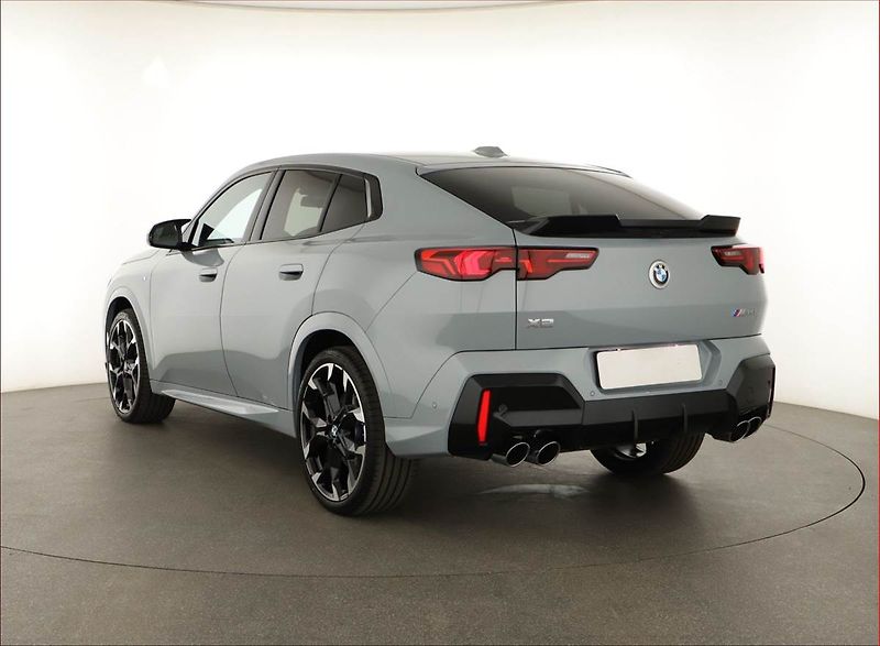 BMW X2 (2025) M35i - fotka 4 z 24