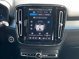 Volvo XC40 Plus Dark B3 120kW - náhled 15